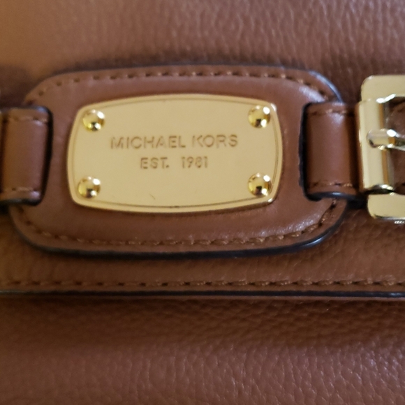 MK Purse - Picture 2 of 4